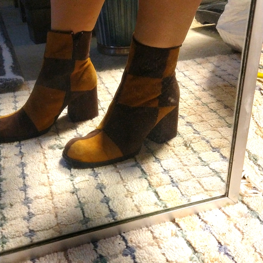 Leather patchwork ankle boots sz 7.5